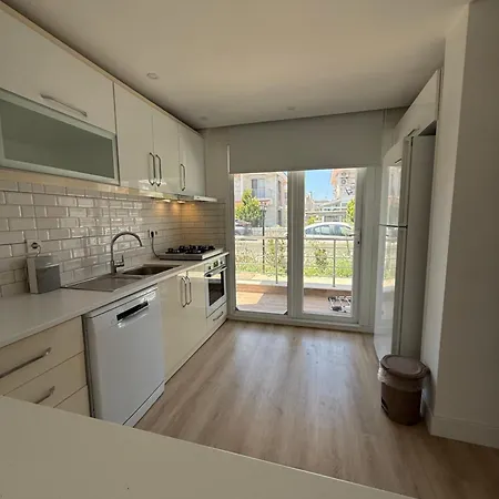 Yeni Ve Konforlu Ev Villa