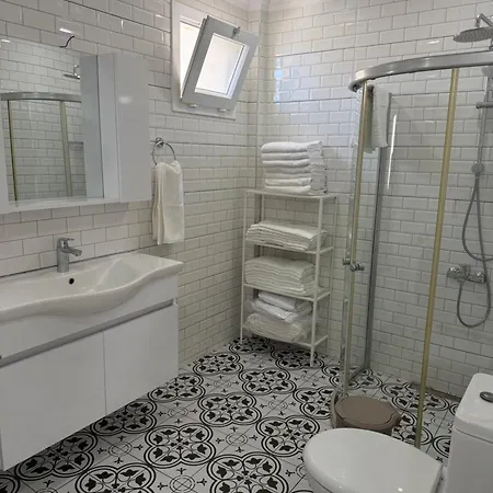 Yeni Ve Konforlu Ev Villa